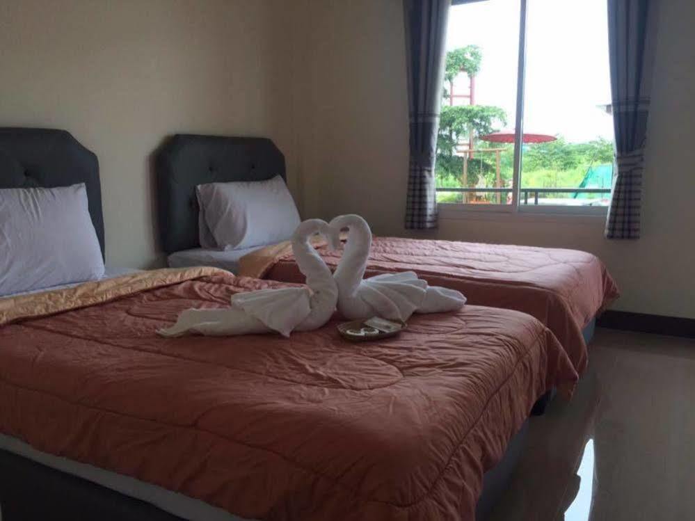 Thana Ville Resort Mae Sot Exterior foto